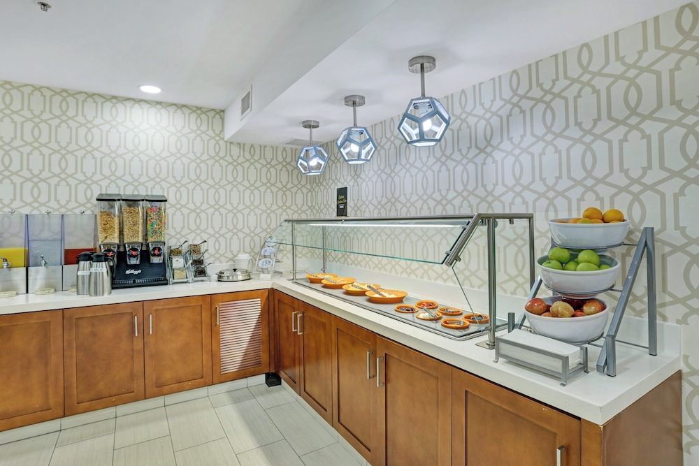 Staybridge Suites Columbia Baltimore by IHG - photo 73