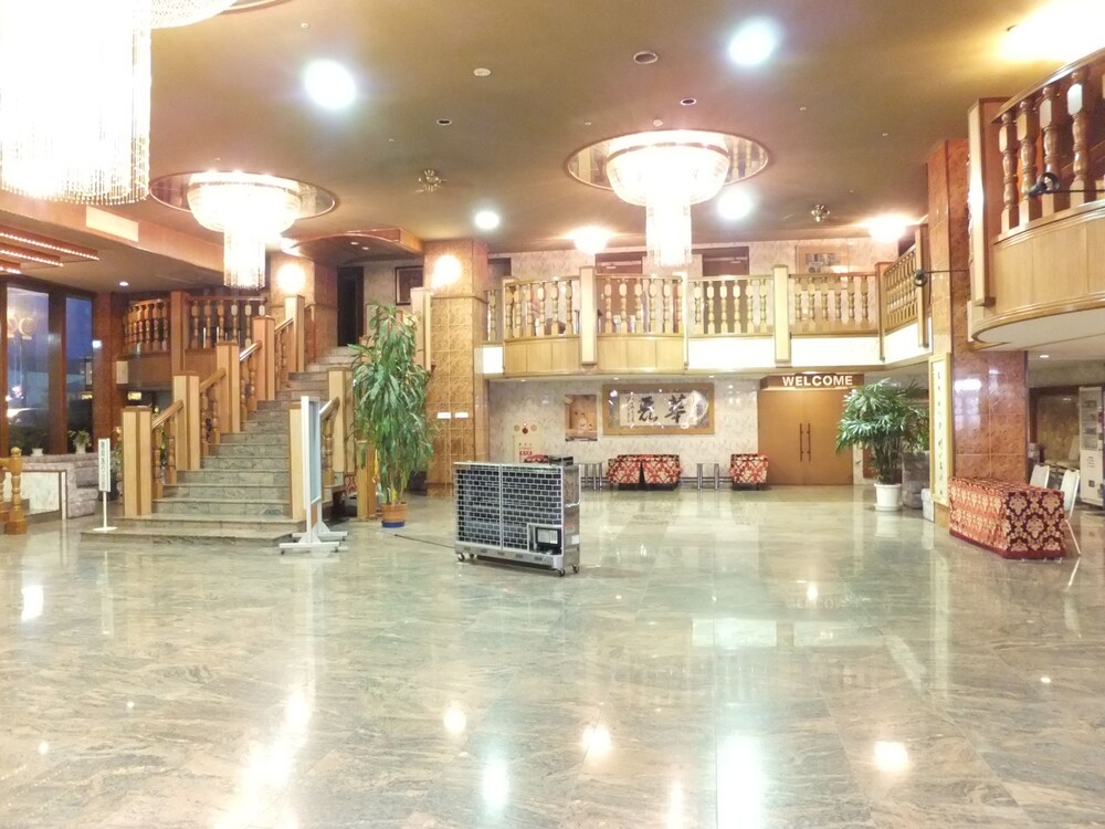Ichimanri Hotel Golden Century in Saku, Japan