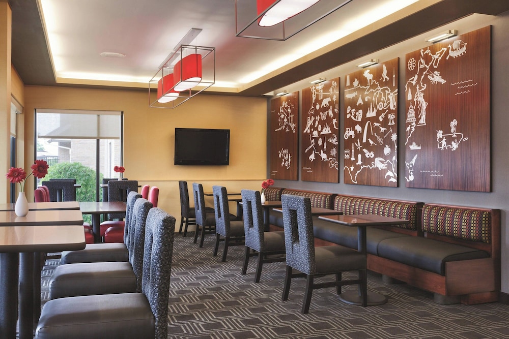 TownePlace Suites by Marriott Joliet South - photo 28