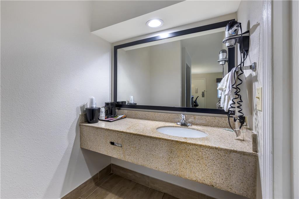Best Western Fairwinds Inn - photo 21