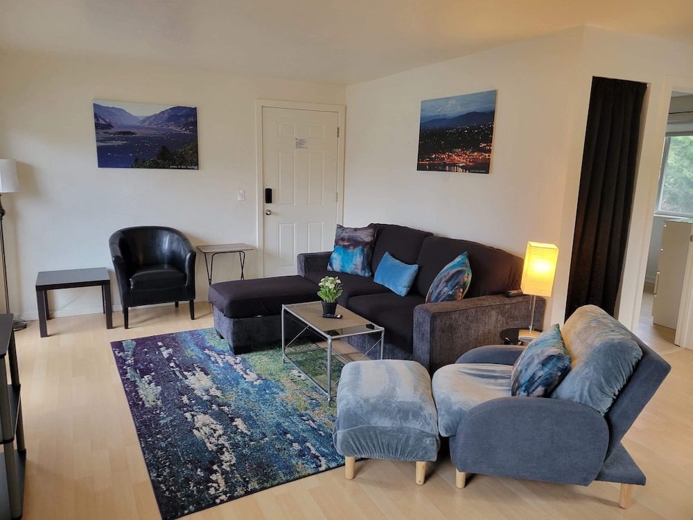 Hood River Suites Apartment Hotel - photo 27