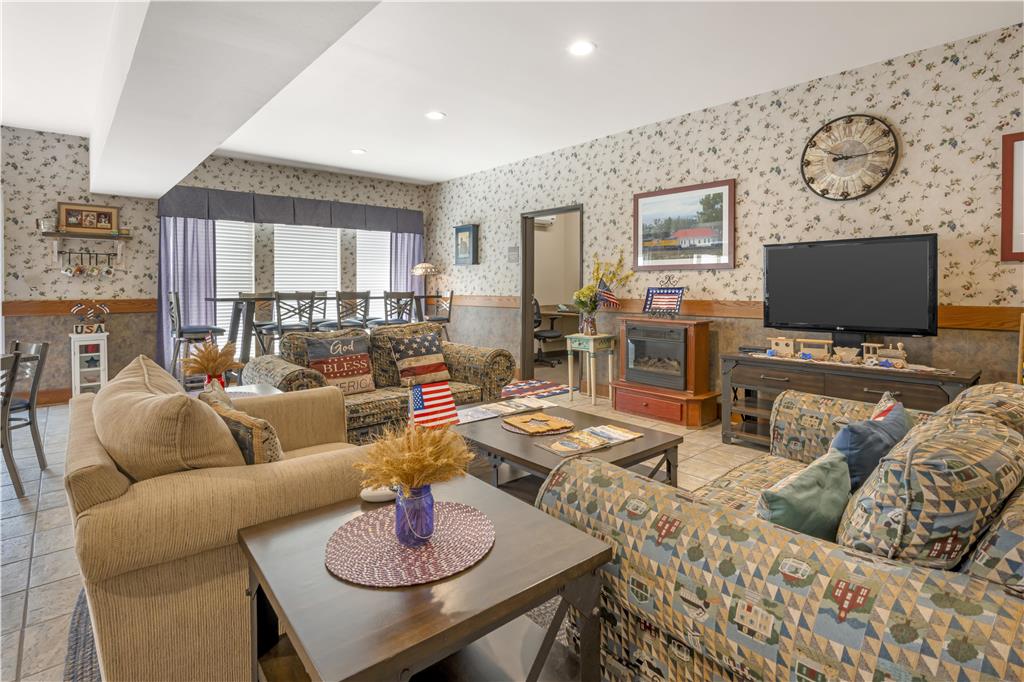 Best Western Bronco Inn - photo 46