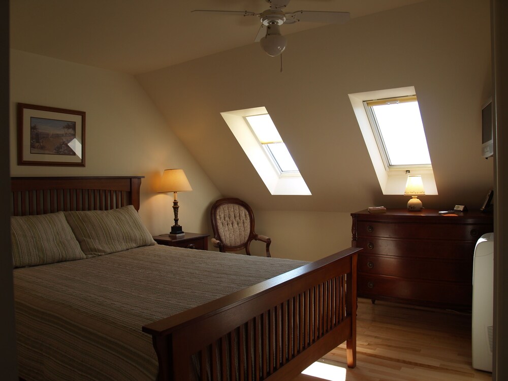 Bakers Chest B&B — Truro — photo 2