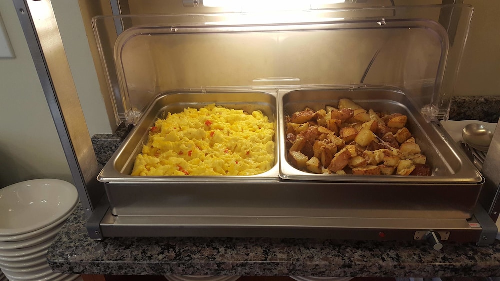 Crescent Suites Hotel - photo 41