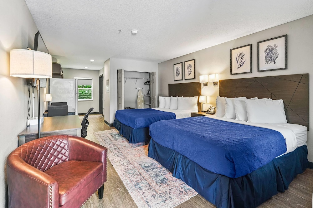 Baymont by Wyndham Ocala Suites - photo 8