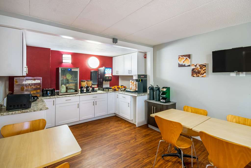 Super 8 By Wyndham Charleston WV - photo 5