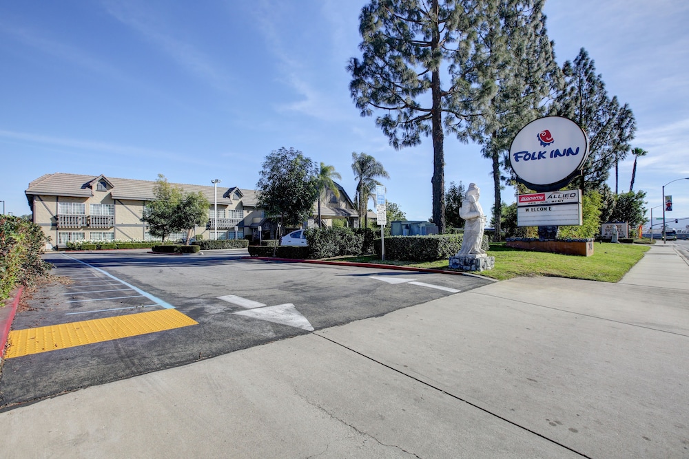 Red Lion Ontario Airport - photo 35