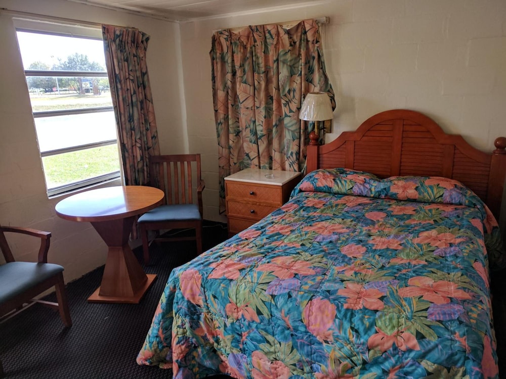 Desoto Motel - photo 13
