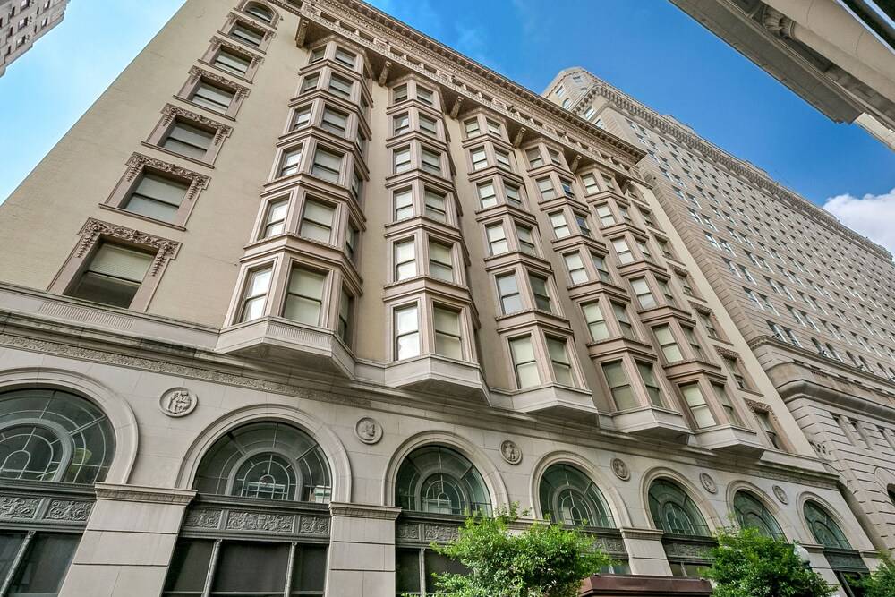 Sophisticated 1BR in C.B.D. by Sonder - photo 18