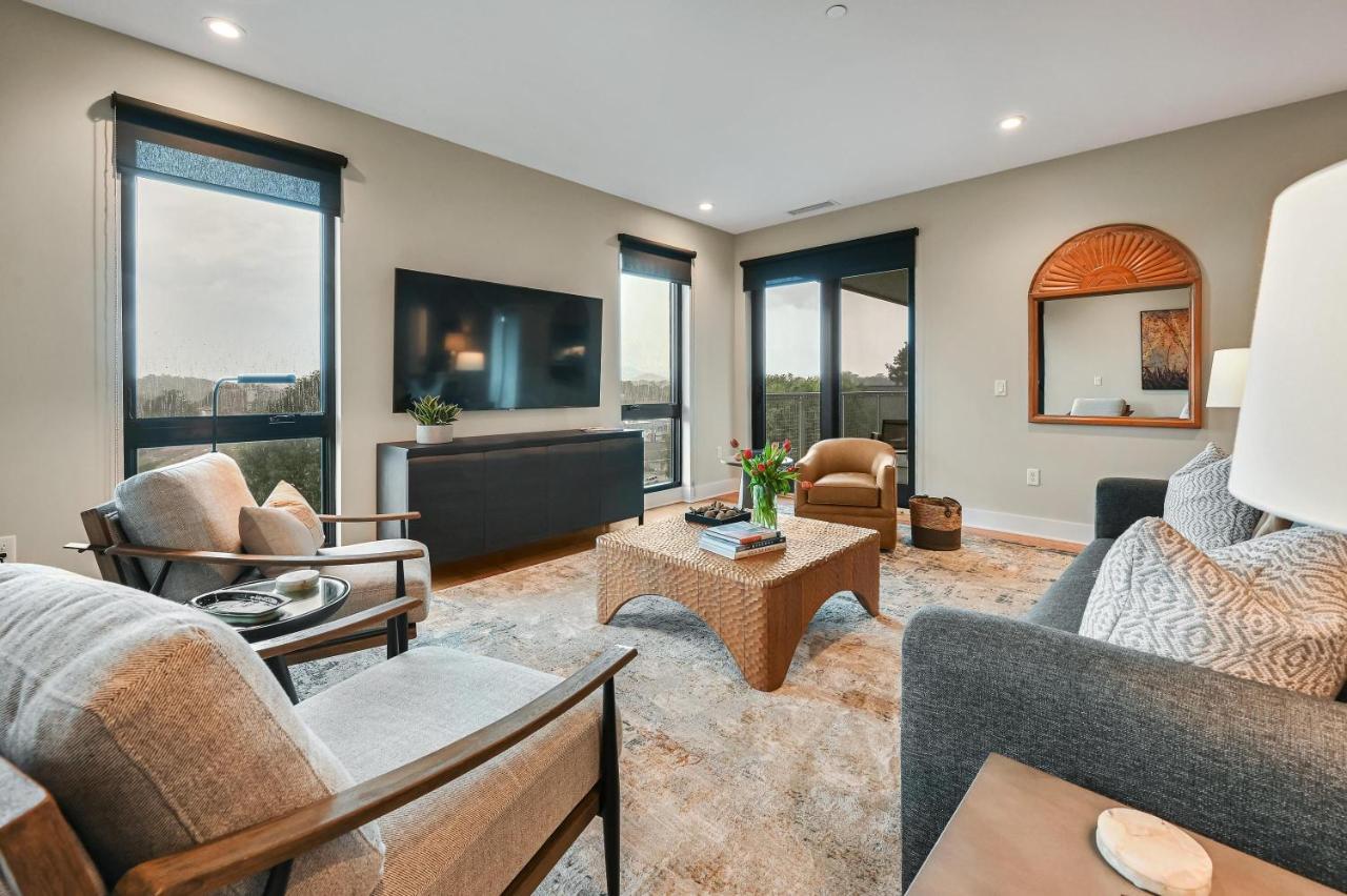 Luxuriously Redecorated - last minute hotel in Asheville