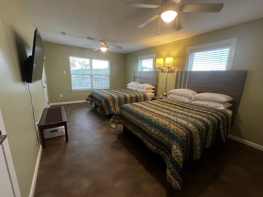 Painted Sky Inn - photo 12
