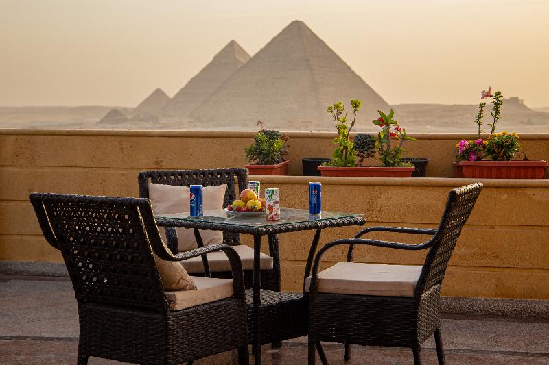 Gardenia Pyramids View Inn Rooftop — 4-Star Luxury Hotel in Cairo, Egypt