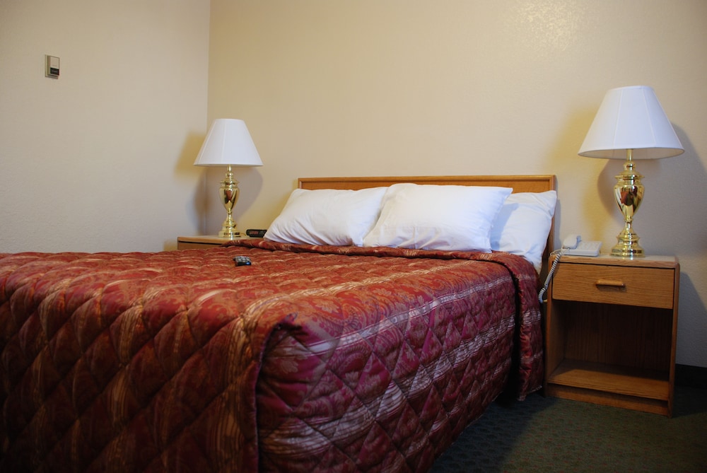 Merrill Field Inn - photo 6