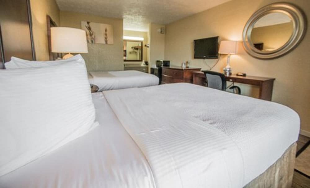 Days Inn by Wyndham Fort Walton Beach - photo 9