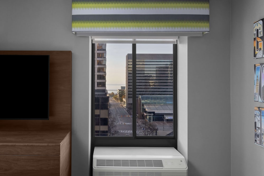 Hampton Inn Cleveland Downtown - photo 14