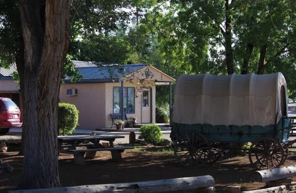 Sleeping Ute Mountain Motel — hotel in Cortez