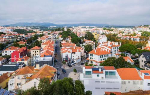 Atlantic Views Luxury Retreat — 4-Star Luxury Hotel in Estoril, Portugal