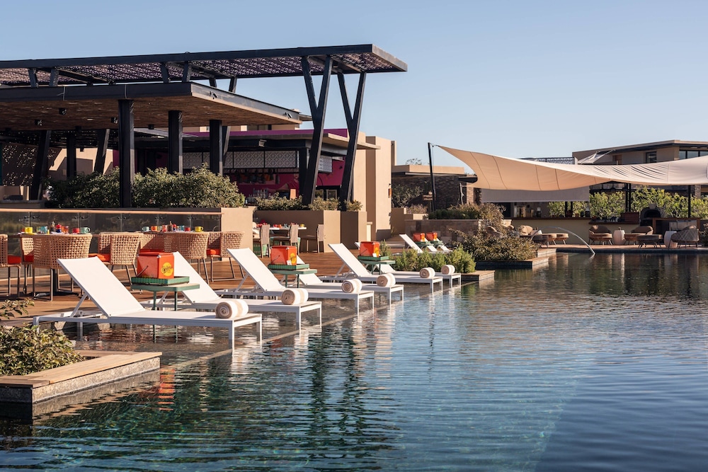 Zadun Los Cabos a Ritz Carlton Reserve — 5-Star Luxury Hotel in San Jose Del Cabo, Mexico