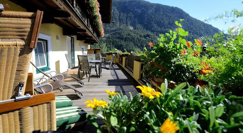 Landhotel Kirchenwirt - carbon neutral hotel in Unken