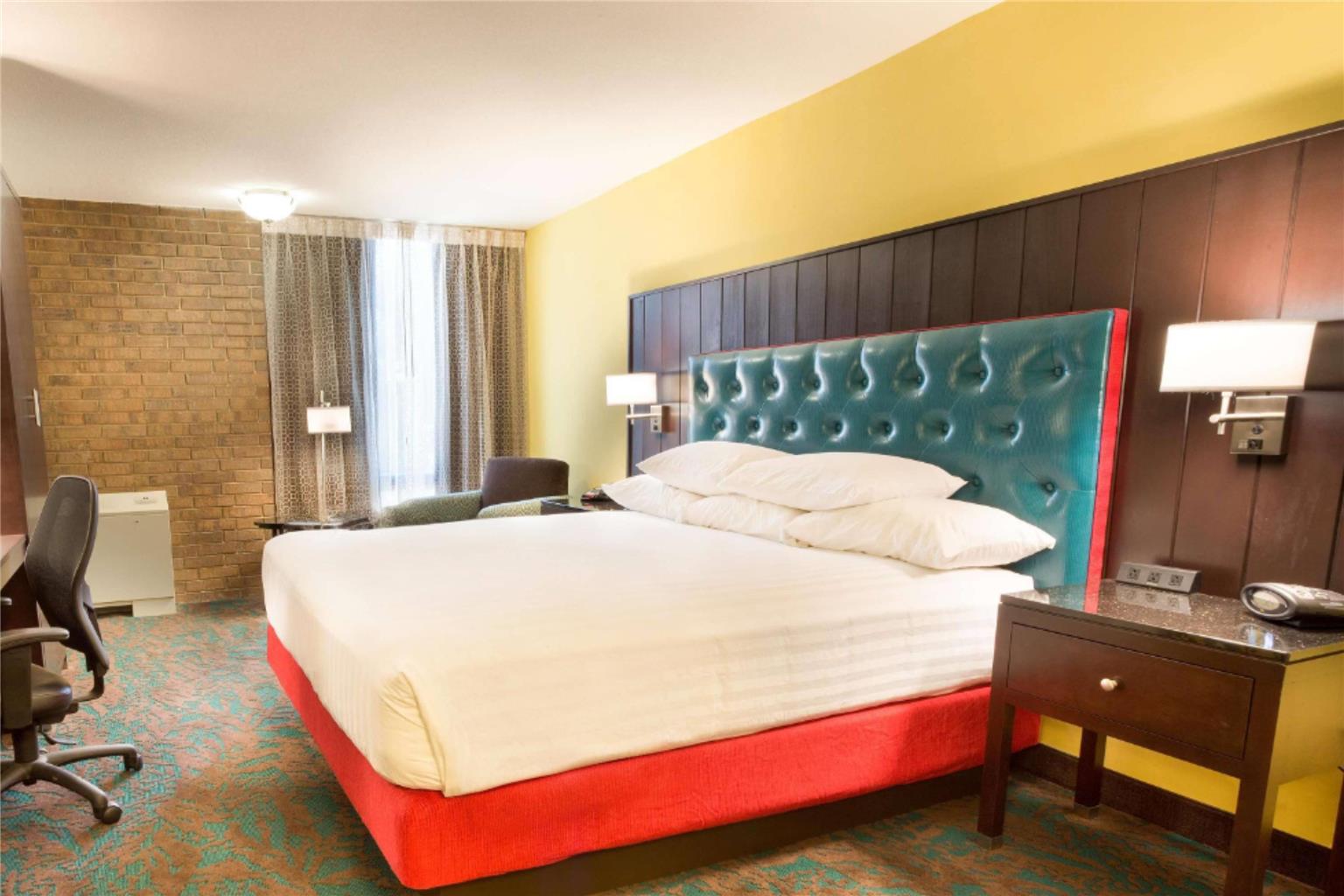 Heritage Inn & Suites San Antonio Airport Trademark Wyndham - photo 10