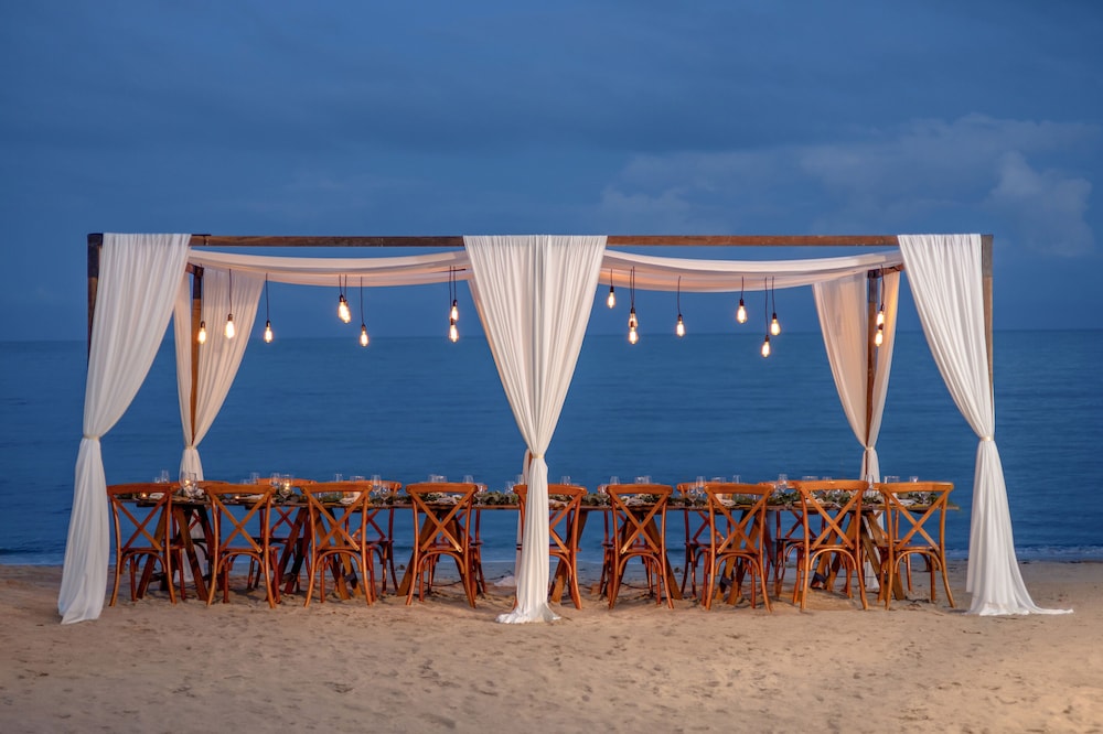 מזון ומשקאות