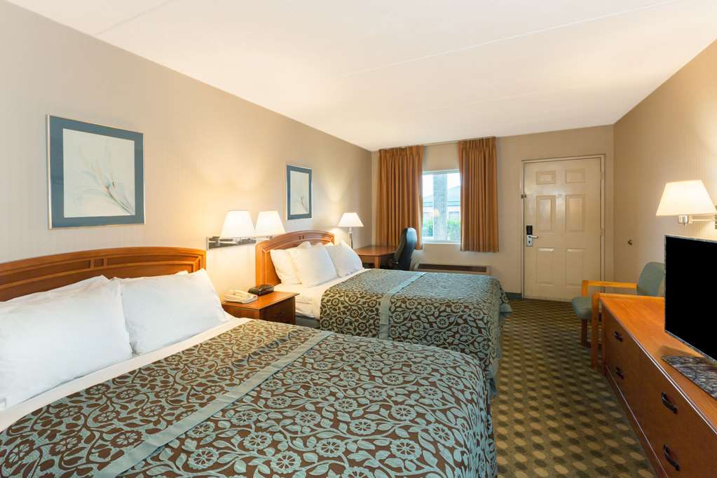 Days Inn by Wyndham Richmond - photo 11
