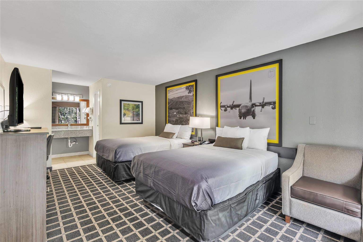 Super 8 by Wyndham Morganton - photo 14