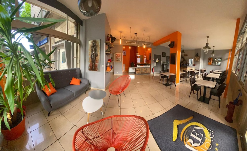 Rev Hotel - carbon neutral hotel in Lamalou-Les-Bains