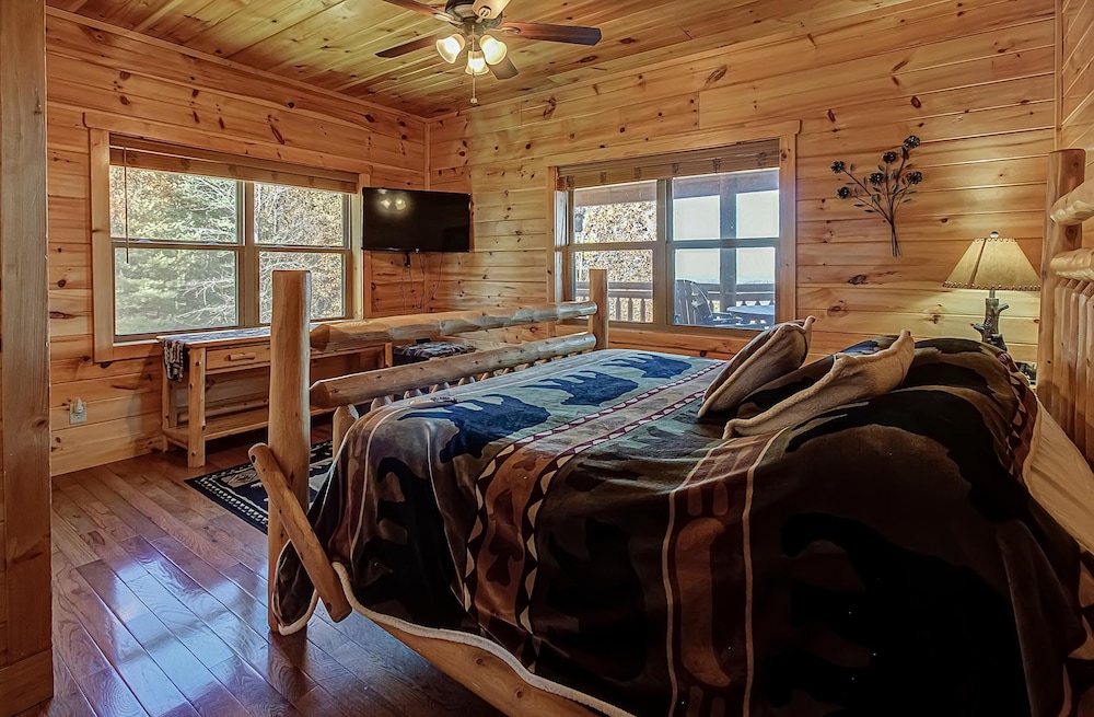 Majestic View Lodge #426 — 4-Star Luxury Hotel in Sevierville, United States