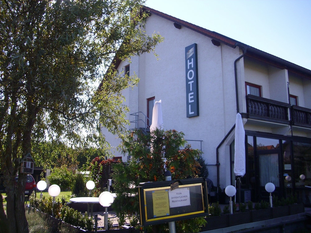 Hotel Waldschlv Sschen — hotel in Arnsberg