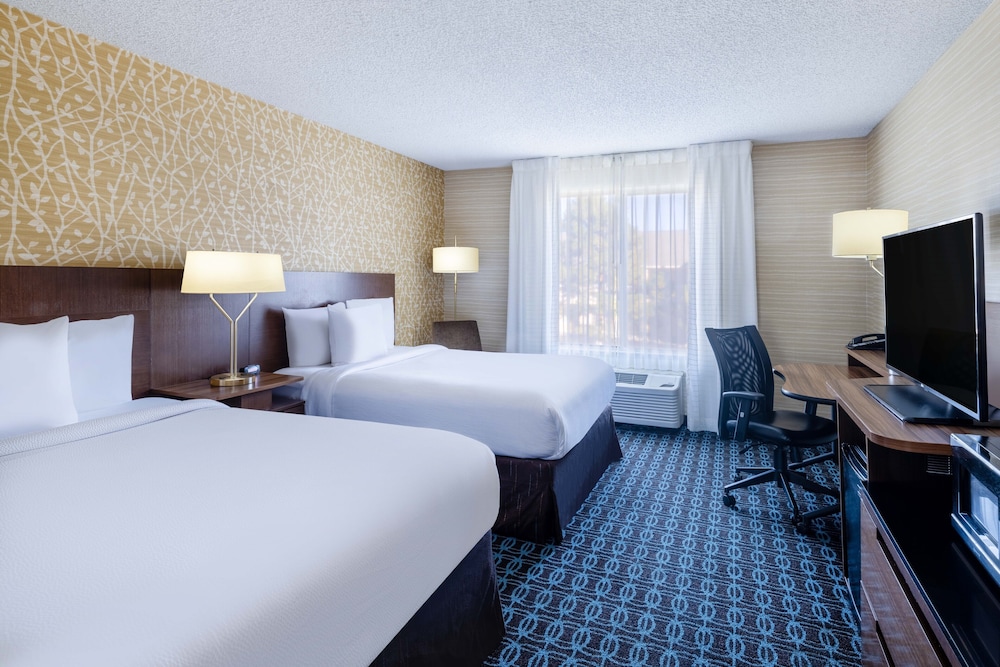 Fairfield Inn & Suites by Marriott Detroit Lakes - photo 6