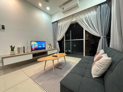 KL City 3BR 3Bath Condo Razak city TV box & Pool — 4-Star Luxury Hotel in Kuala Lumpur, Malaysia