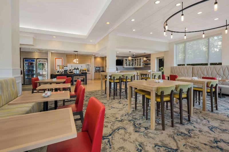 Hilton Garden Inn Rockford - photo 160