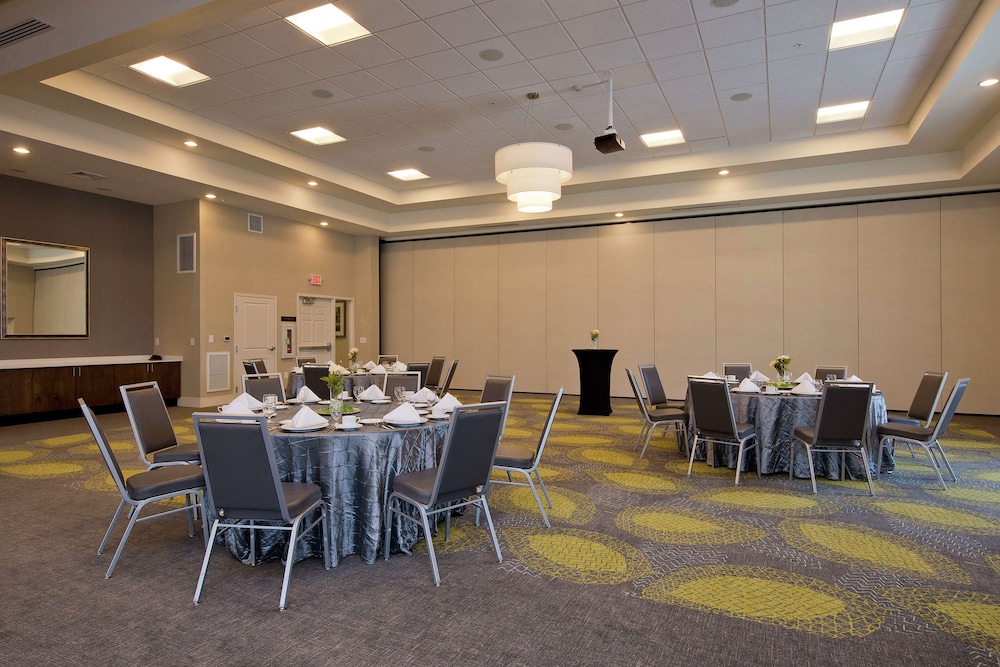 Hilton Garden Inn Martinsburg - photo 58