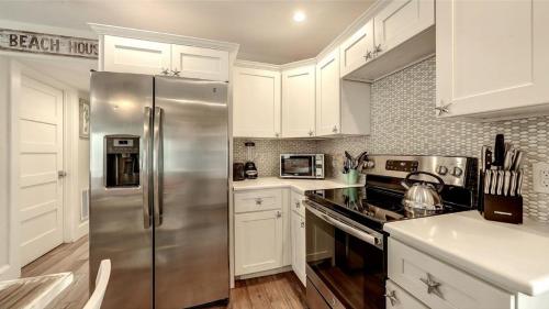 Canal Lower Gorgeous 3 bed 3 bath near SK Village - photo 21