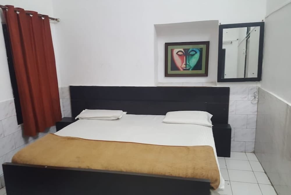 Goroomgo Jeet Agra in Agra, India