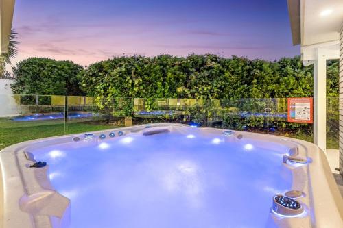 Salty Pause @ Bondi House — 4-Star Luxury Hotel in Kingscliff, Australia