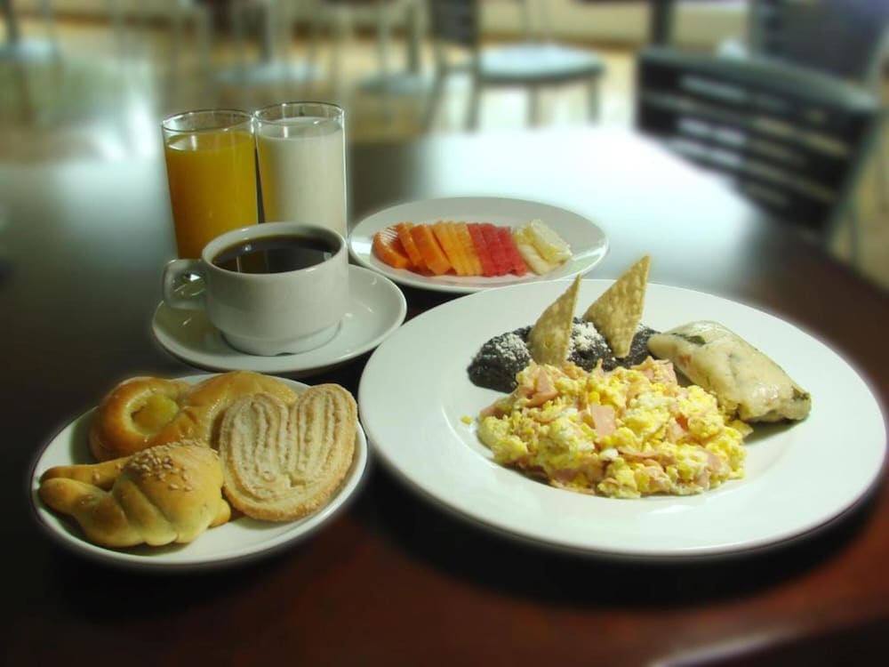 Breakfast meal