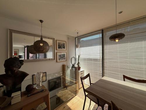 Artistic 1BD Flat in the Heart of Hackney — 4-Star Luxury Hotel in London, United Kingdom