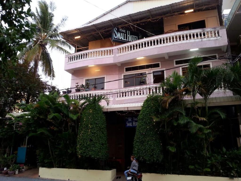 The Small Hotel - last minute hotel in Sihanoukville