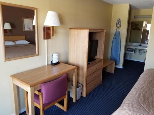 America's Best Inn - photo 37