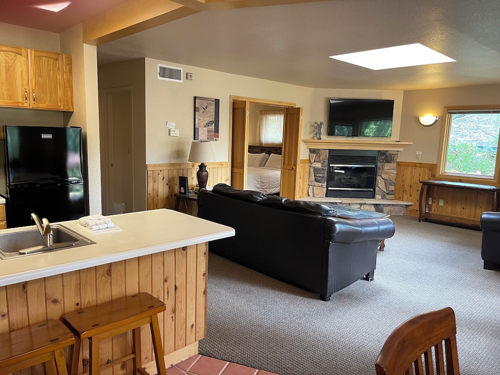 Mount Shasta Resort - photo 32