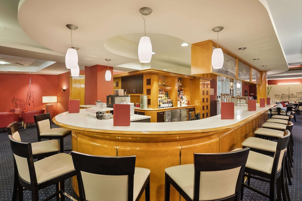 מזון ומשקאות