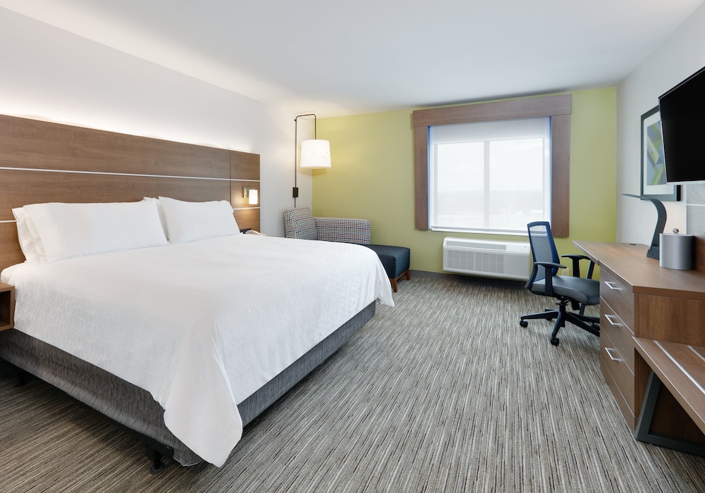 Holiday Inn Express and Suites San Antonio NW near - photo 10