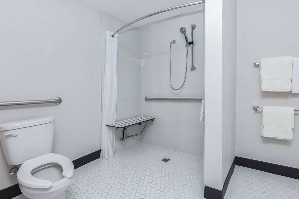 La Quinta Inn by Wyndham Dallas Uptown - photo 49
