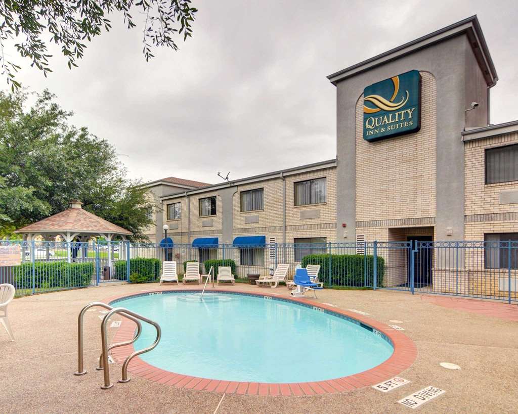 Quality Inn & Suites Grand Prairie South - photo 22