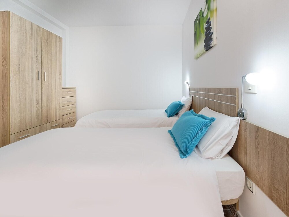 Hc Luxe — 4-Star Luxury Hotel in Vecindario, Spain