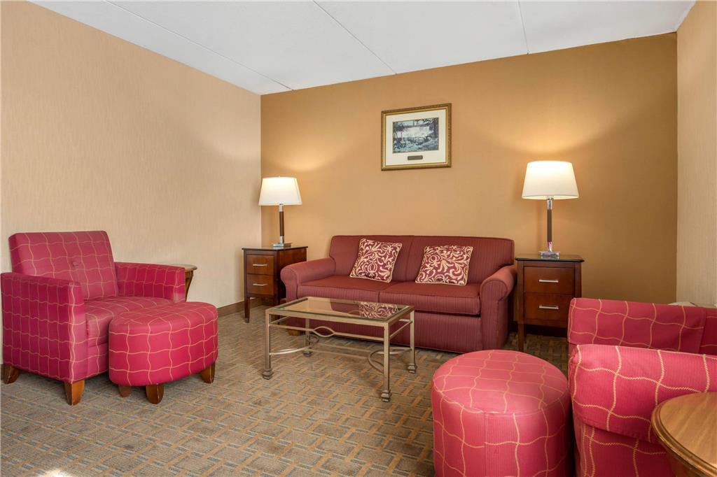 Clarion Hotel Conference Center on Lake Erie - photo 14