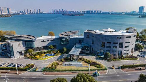 Suzhou Qingfeng Mingyue Hotel - carbon neutral hotel in Unknown City