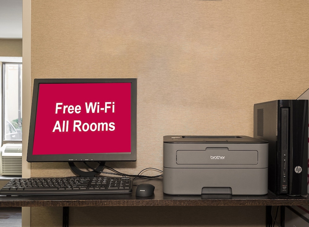Red Roof Inn & Suites Longview - photo 26